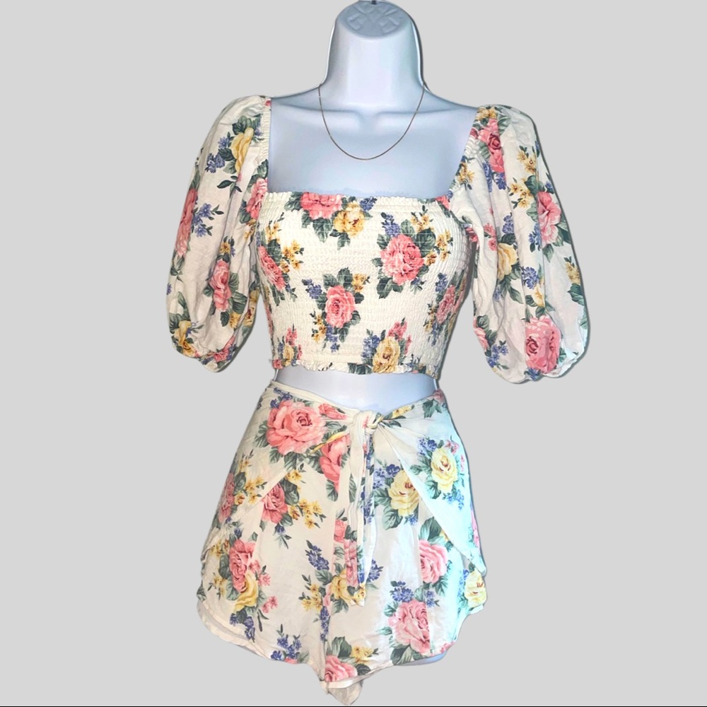 White Floral Print Two Piece Crop Top and Shorts Set